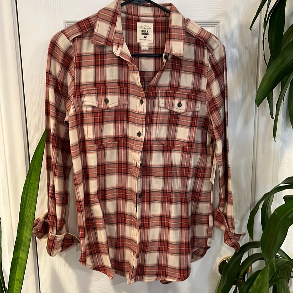 NWT Billabong women’s plaid flannel size medium